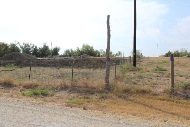 1567 Boggy Creek RD, Lockhart, TX 78644