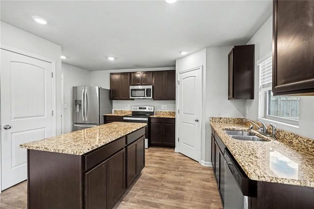2324 Burnett Lane, Mcdonough, GA 30253
