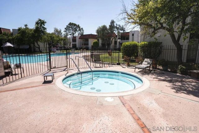 6878 Navajo 32, San Diego, CA 92119