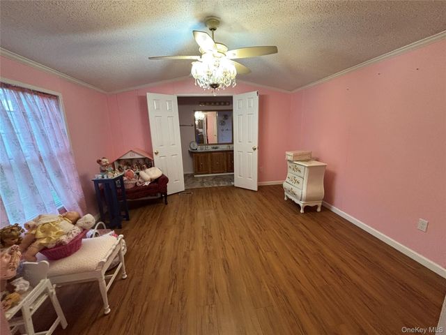 1661 Old Country Road 125, Riverhead, NY 11901