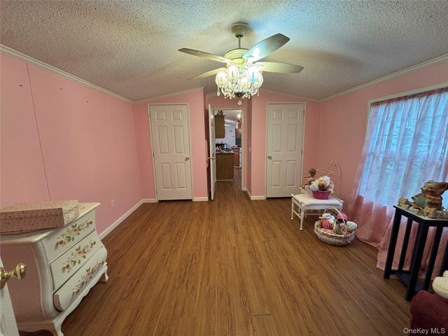 1661 Old Country Road 125, Riverhead, NY 11901