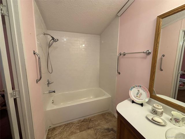 1661 Old Country Road 125, Riverhead, NY 11901