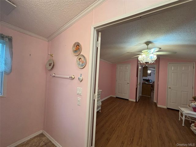 1661 Old Country Road 125, Riverhead, NY 11901