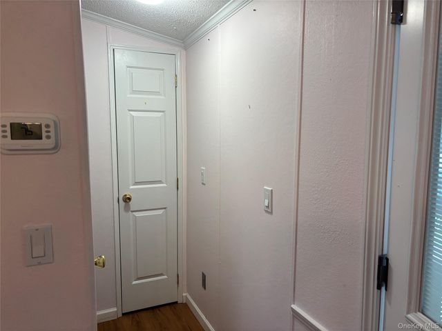 1661 Old Country Road 125, Riverhead, NY 11901