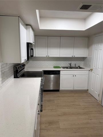 9900 SWEEPSTAKES LANE 4, Orlando, FL 32837