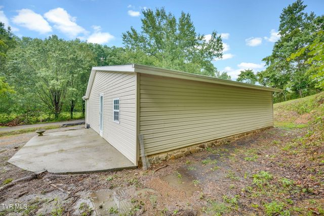 1300 Saratoga Road, Kingsport, TN 37660