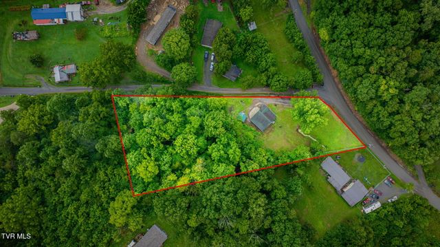 1300 Saratoga Road, Kingsport, TN 37660