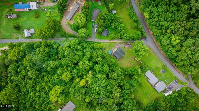 1300 Saratoga Road, Kingsport, TN 37660