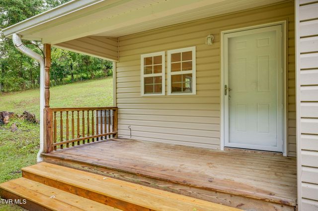 1300 Saratoga Road, Kingsport, TN 37660