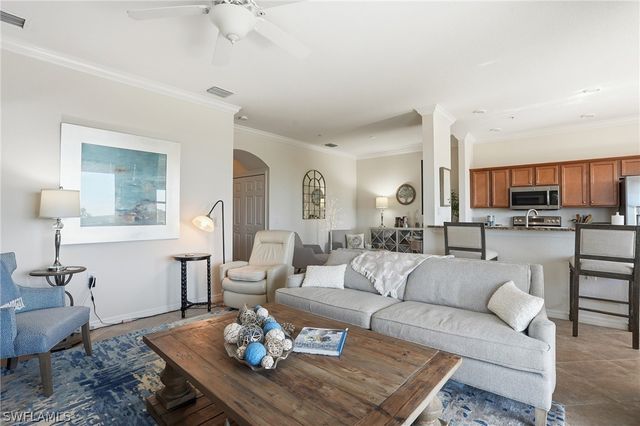 9830 Giaveno CIR 1646, Naples, FL 34113