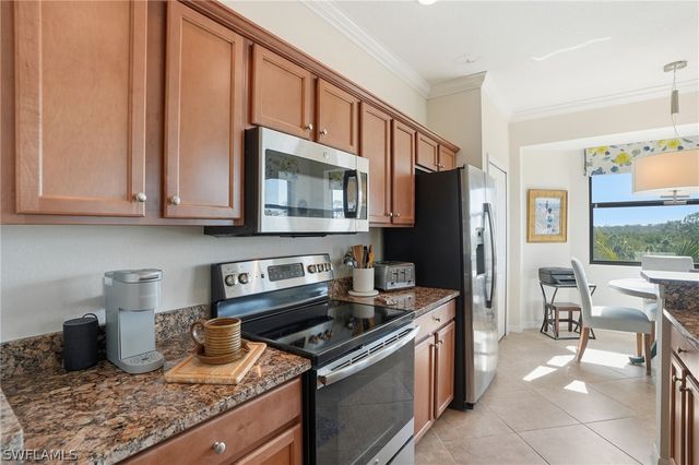 9830 Giaveno CIR 1646, Naples, FL 34113