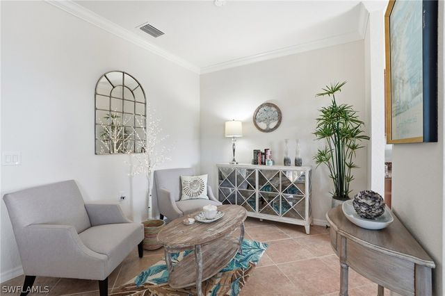 9830 Giaveno CIR 1646, Naples, FL 34113