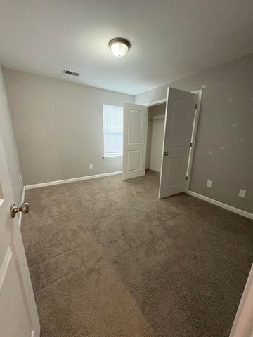 2492 Feathersound Way, Lexington, KY 40511