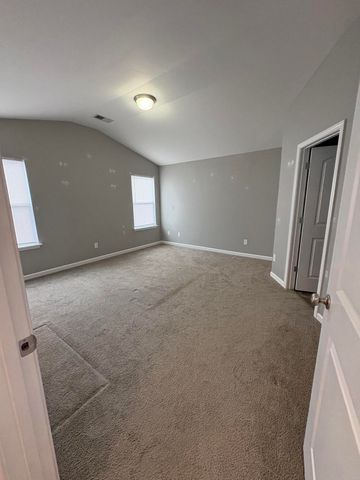 2492 Feathersound Way, Lexington, KY 40511