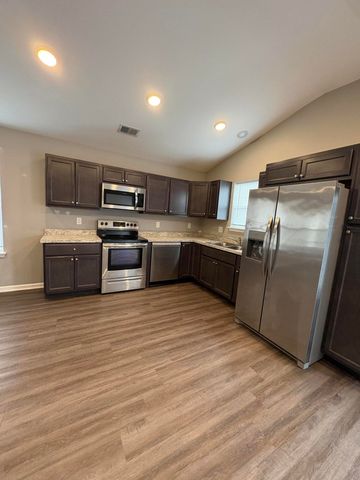 2492 Feathersound Way, Lexington, KY 40511