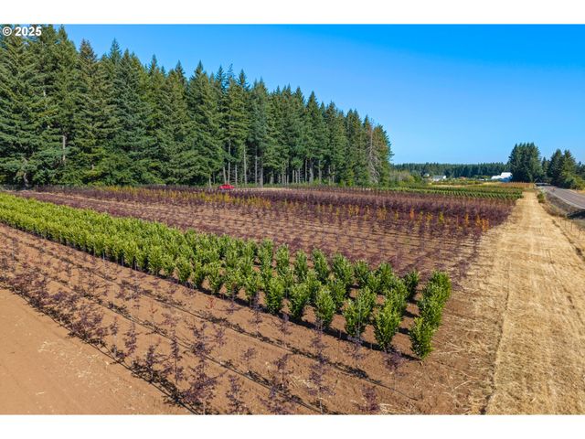 25220 S SPRINGWATER Rd, Estacada, OR 97023