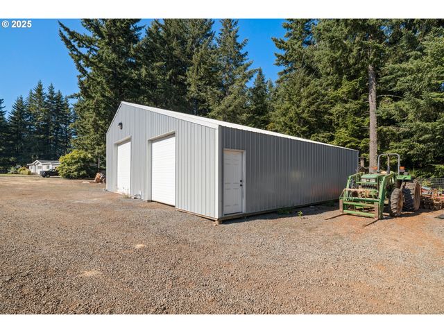 25220 S SPRINGWATER Rd, Estacada, OR 97023