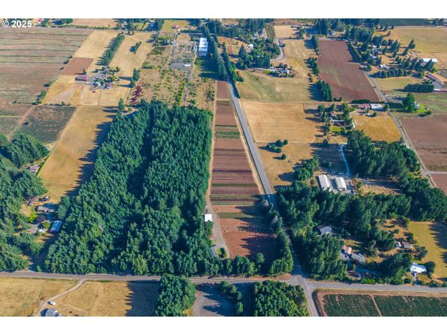 25220 S SPRINGWATER Rd, Estacada, OR 97023