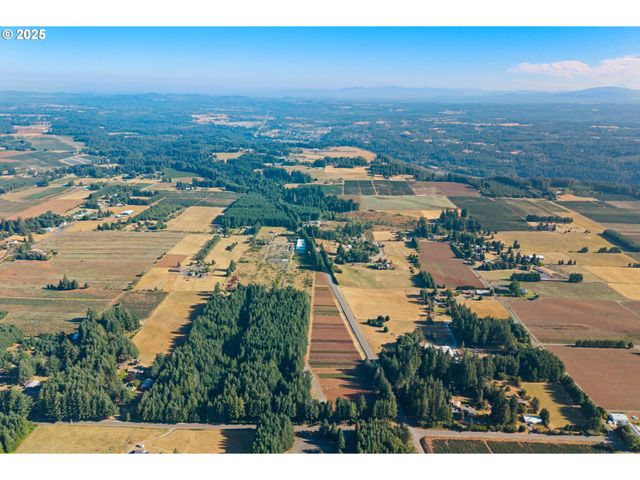 25220 S SPRINGWATER Rd, Estacada, OR 97023