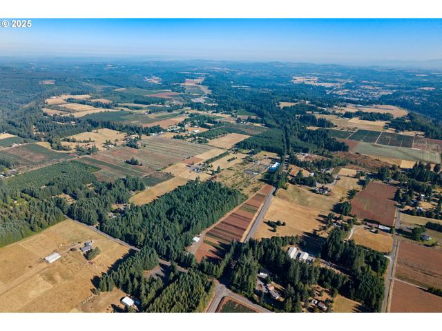 25220 S SPRINGWATER Rd, Estacada, OR 97023