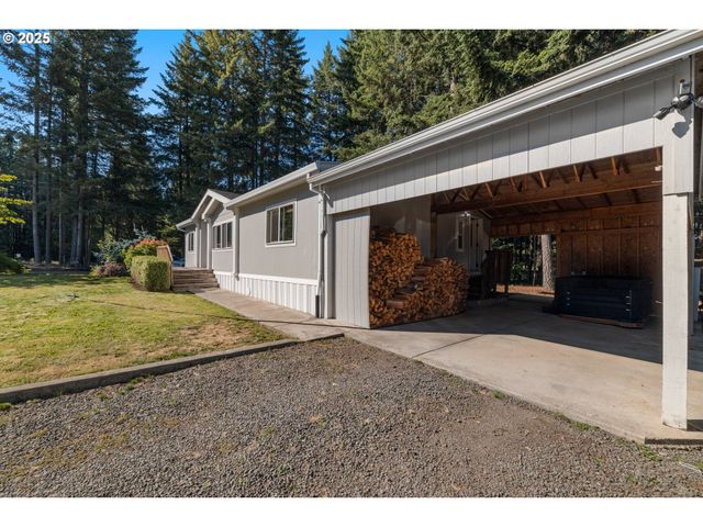 25220 S SPRINGWATER Rd, Estacada, OR 97023