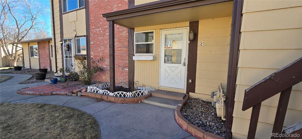 952 Coronado Parkway S C, Denver, CO 80229
