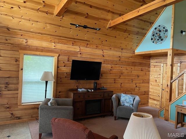 108 Thurman Lake Road, Steelville, MO 65565