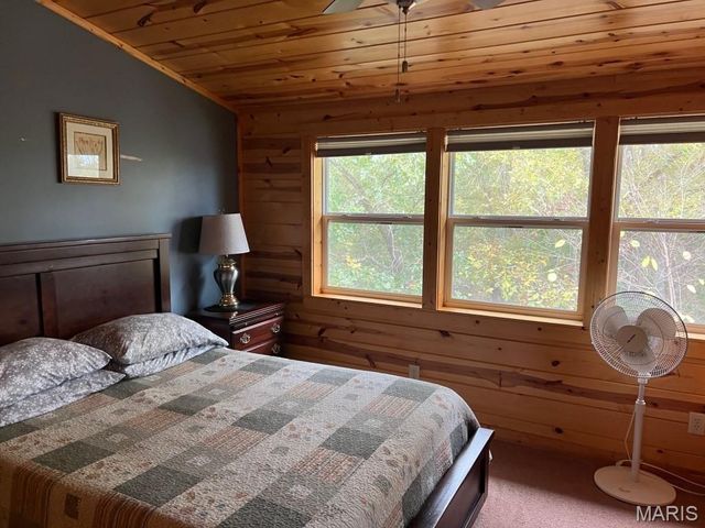 108 Thurman Lake Road, Steelville, MO 65565