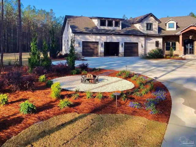 9325 Naturewalk Dr, Jay, FL 32565