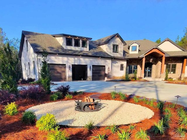 9325 Naturewalk Dr, Jay, FL 32565