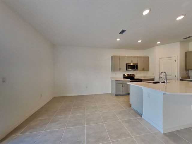 215 RIVER FRONT WAY, Edgewater, FL 32141