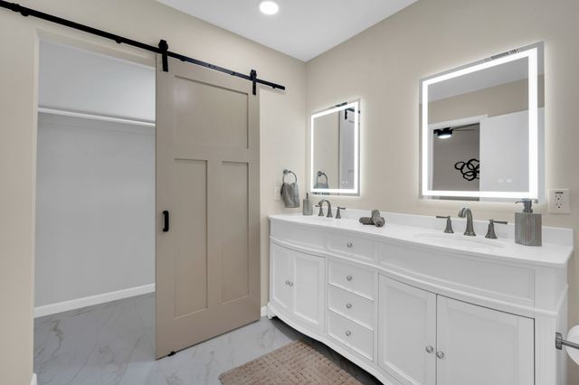 1705 Northtown Drive, Grand Prairie, TX 75050