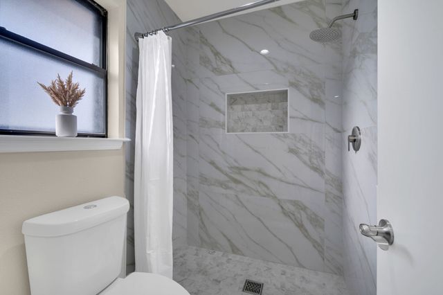 1705 Northtown Drive, Grand Prairie, TX 75050