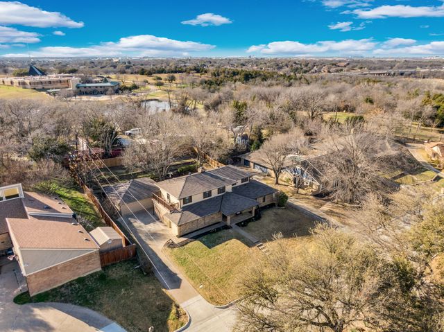 1705 Northtown Drive, Grand Prairie, TX 75050