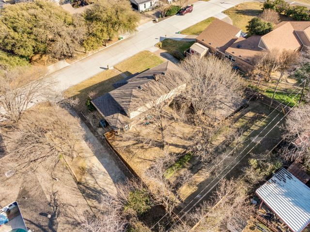 1705 Northtown Drive, Grand Prairie, TX 75050