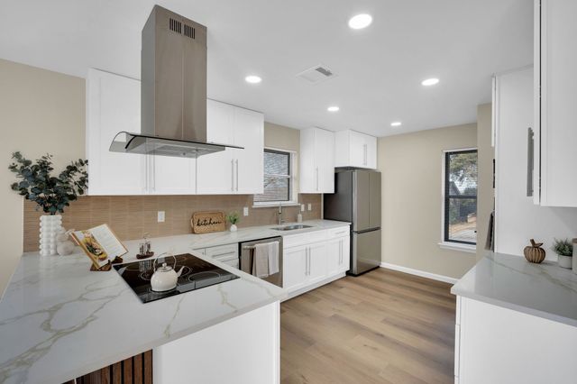 1705 Northtown Drive, Grand Prairie, TX 75050