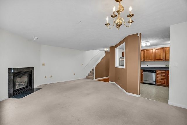 30 Caspian Way 30, Fitchburg, MA 01420