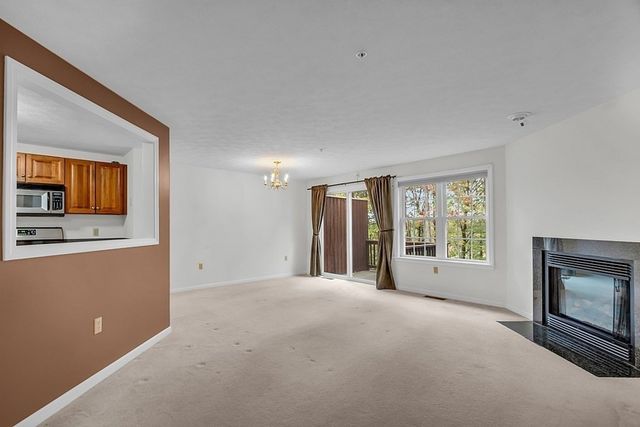 30 Caspian Way 30, Fitchburg, MA 01420