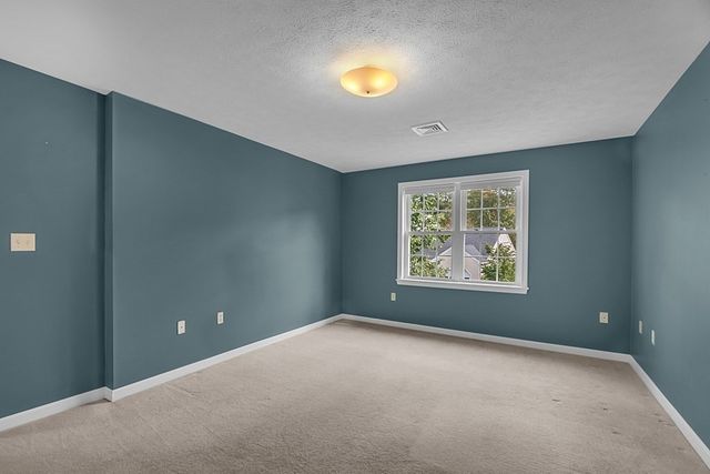 30 Caspian Way 30, Fitchburg, MA 01420