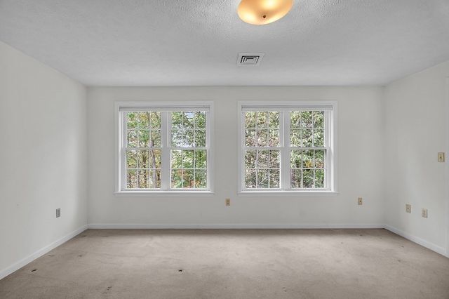 30 Caspian Way 30, Fitchburg, MA 01420