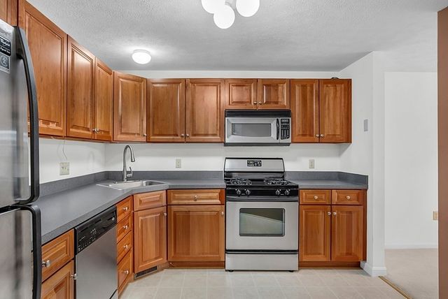 30 Caspian Way 30, Fitchburg, MA 01420