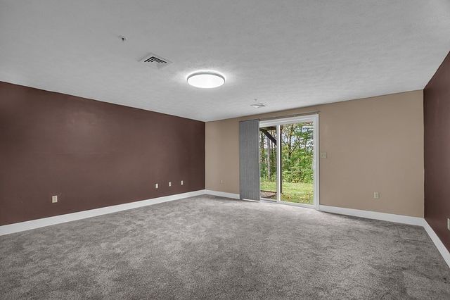 30 Caspian Way 30, Fitchburg, MA 01420