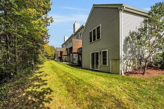 30 Caspian Way 30, Fitchburg, MA 01420