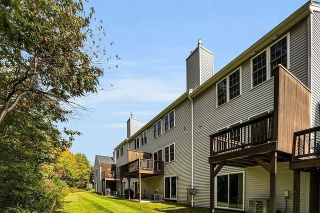 30 Caspian Way 30, Fitchburg, MA 01420