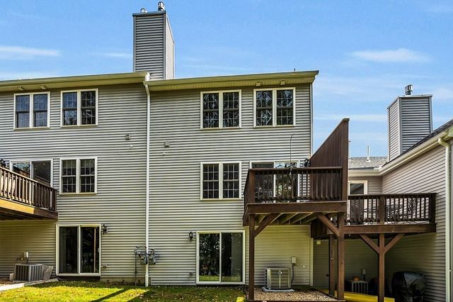 30 Caspian Way 30, Fitchburg, MA 01420
