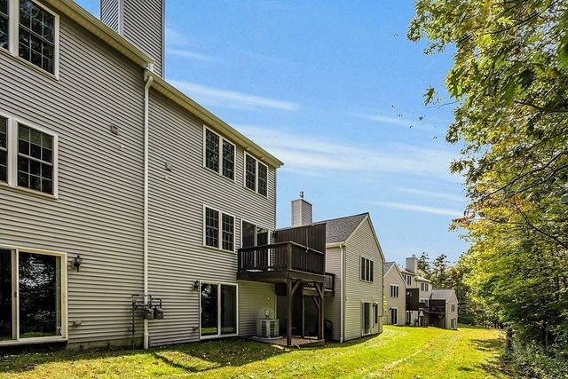 30 Caspian Way 30, Fitchburg, MA 01420