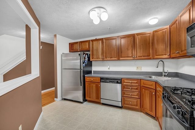 30 Caspian Way 30, Fitchburg, MA 01420