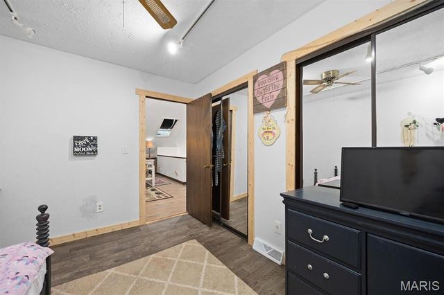 206 Pamela Drive, Belleville, IL 62223