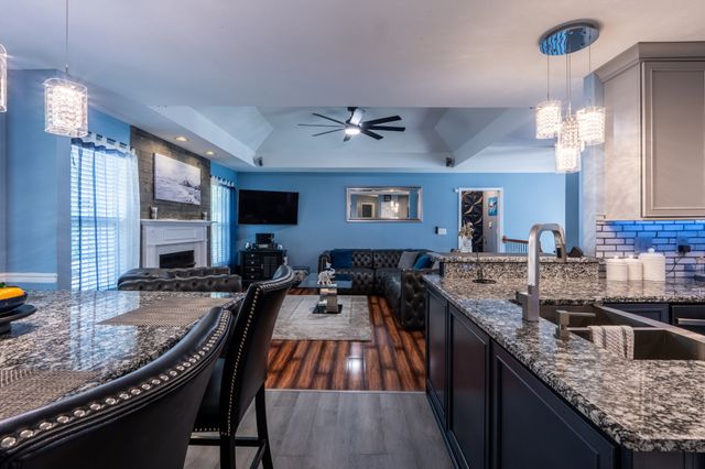 3121 Holly Pt, Clarksville, TN 37043