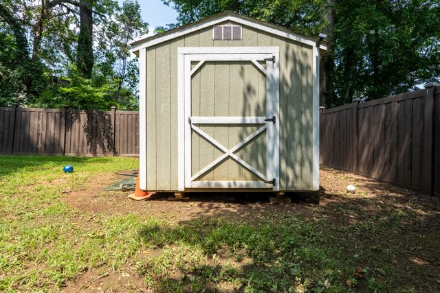 3121 Holly Pt, Clarksville, TN 37043